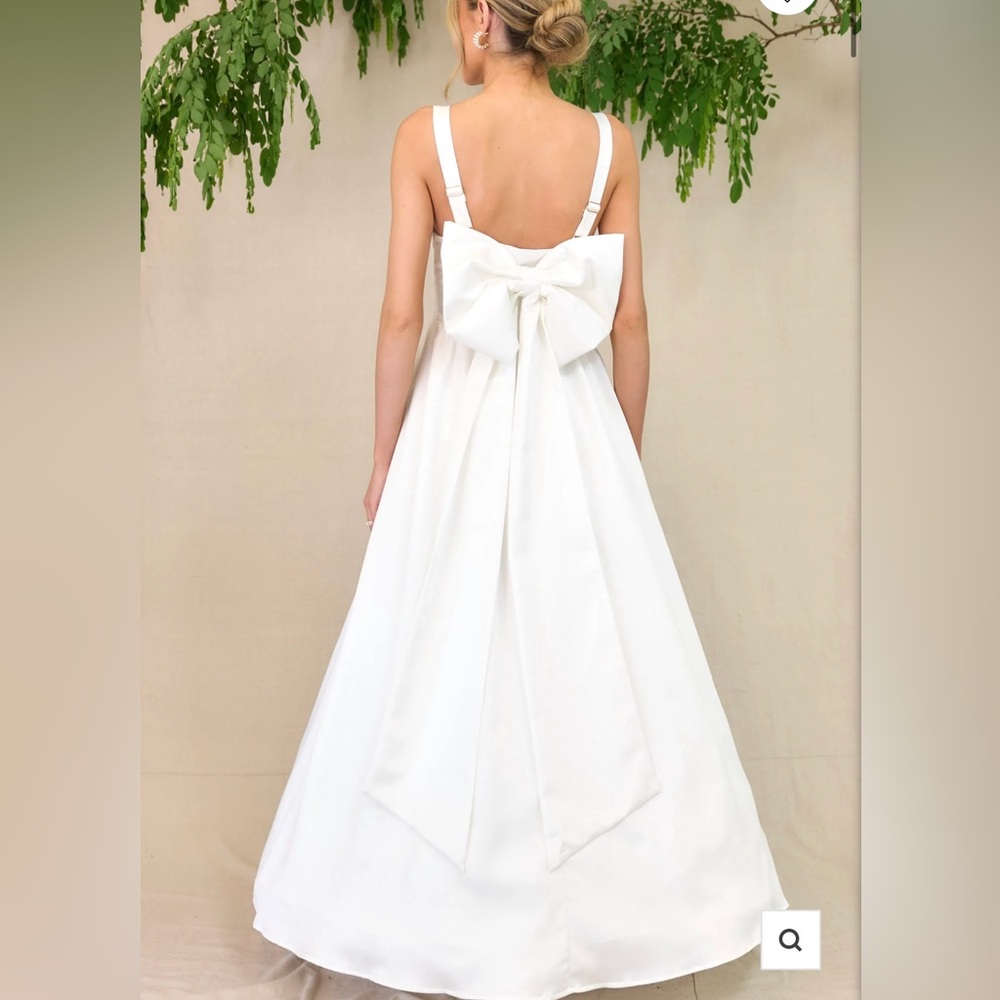 White maxi bow dress - size small